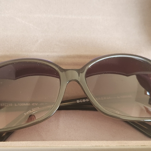 BCBGMAXAZRIA Glow Sunglasses With Purple And Red Detail On Frames - Picture 6 of 10